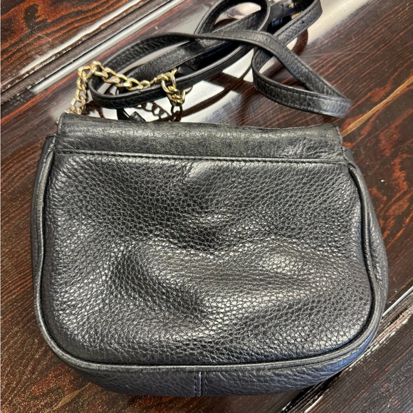 Michael Kors Black Textured Crossbody Bag - Picture 4 of 8
